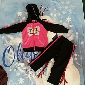 Cute sweatpant outfit for a girl 2T!